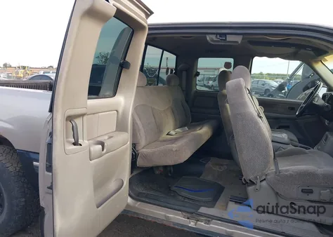 1999 Chevrolet Silverado 1500 Ls из США, поврежденный, VIN 1GCEK19T8XE243085